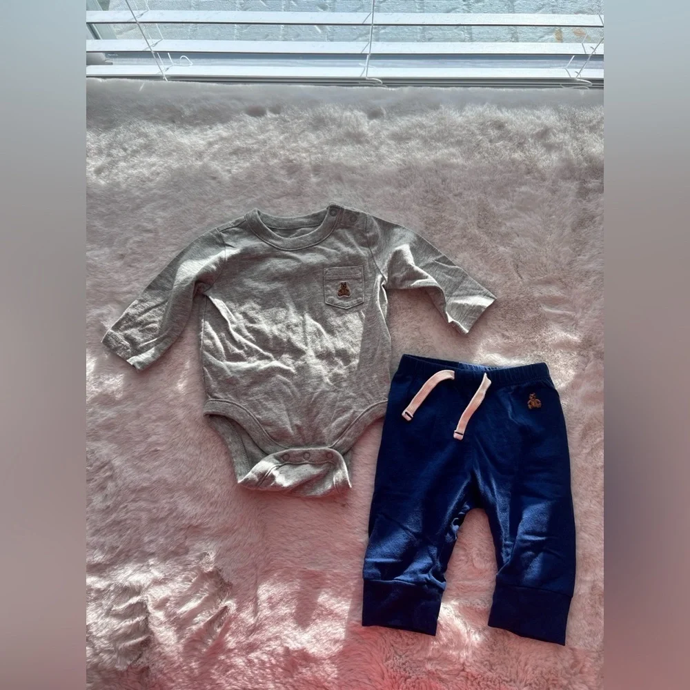 Baby Gap Boy Organically Grown Cotton Bundle size 0-3 Months